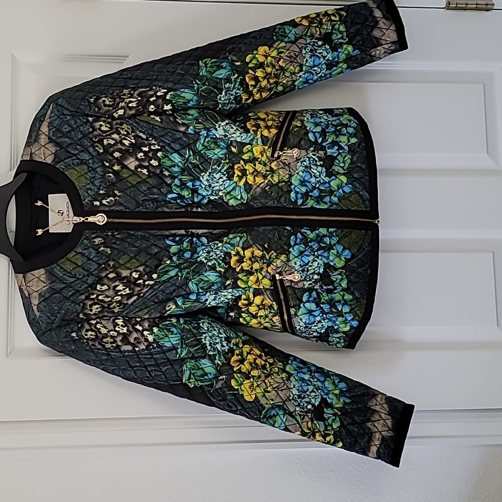 Lasagrada coat